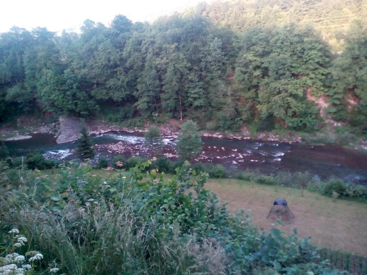 Borgaza Hotel Yaremche Bagian luar foto